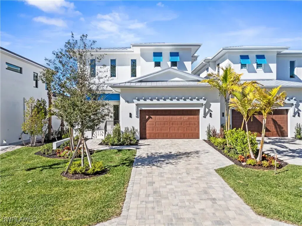 Picture of 515 91St Ave N, Naples, FL 34108