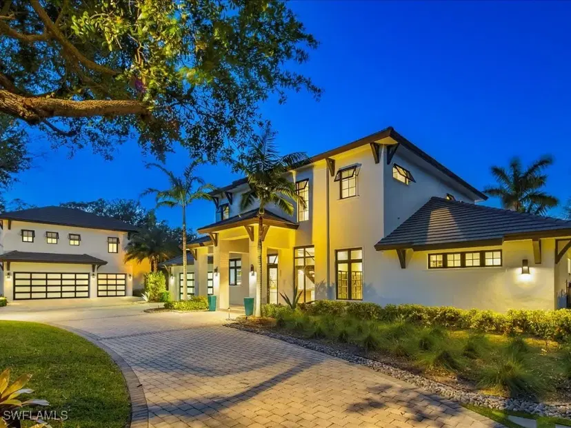 Picture of 101 Carica Rd, Naples FL 34108