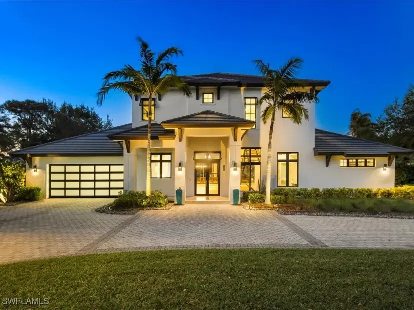 Picture of 101 Carica Rd, Naples FL 34108