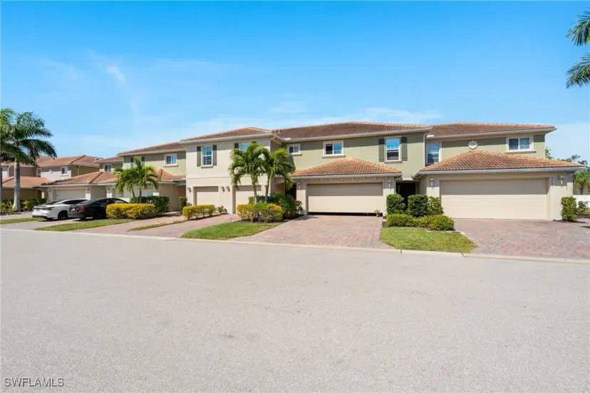 Picture of 3725 Crofton Ct, Fort Myers FL 33916