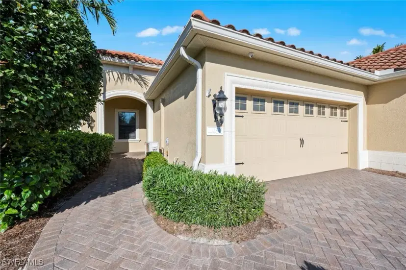 Picture of 4573 Waterscape Ln, Fort Myers FL 33966