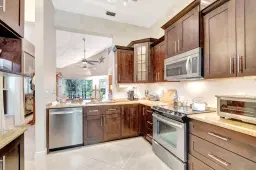 Picture of 1012 Via Jardin, Riviera Beach, FL 33418