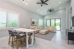 Picture of 1258 Solana Rd, Naples, FL 34103
