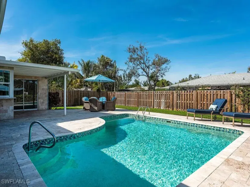 Picture of 1395 Morningside Dr, Naples FL 34103