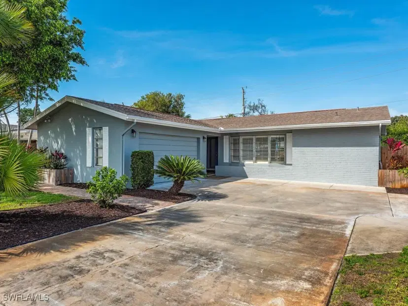 Picture of 1395 Morningside Dr, Naples FL 34103