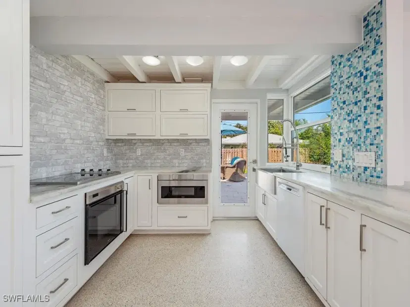 Picture of 1395 Morningside Dr, Naples FL 34103