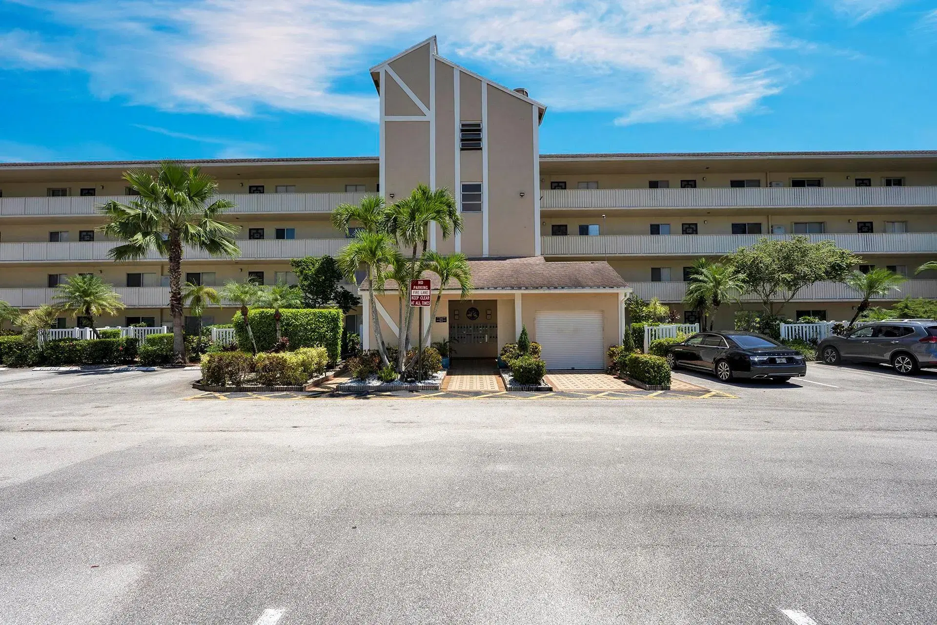 Picture of 14376 Amberly 104 Lane 104, Delray Beach, FL 33446