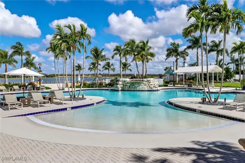 Picture of 14594 Tropical Dr, Naples FL 34114