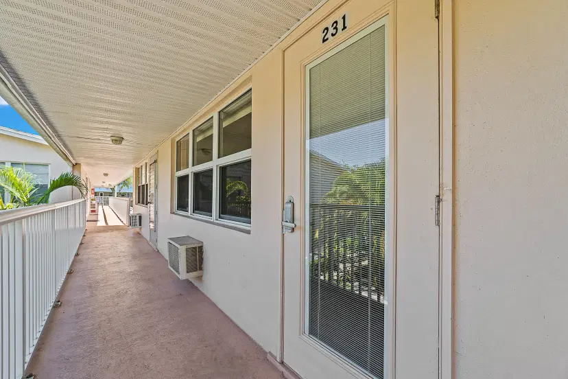 Picture of 231 Dorchester J, West Palm Beach FL 33417