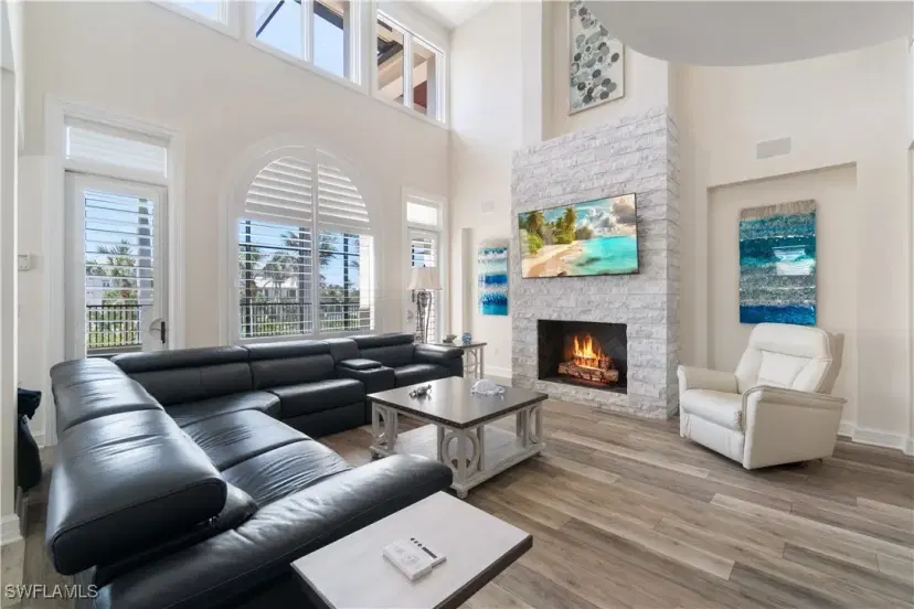 Picture of 195 Topanga Dr, Bonita Springs FL 34134