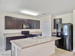 Picture of 324 Sunny Field Ct, Eustis, FL 32726