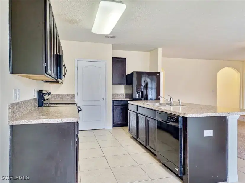 Picture of 324 Sunny Field Ct, Eustis FL 32726