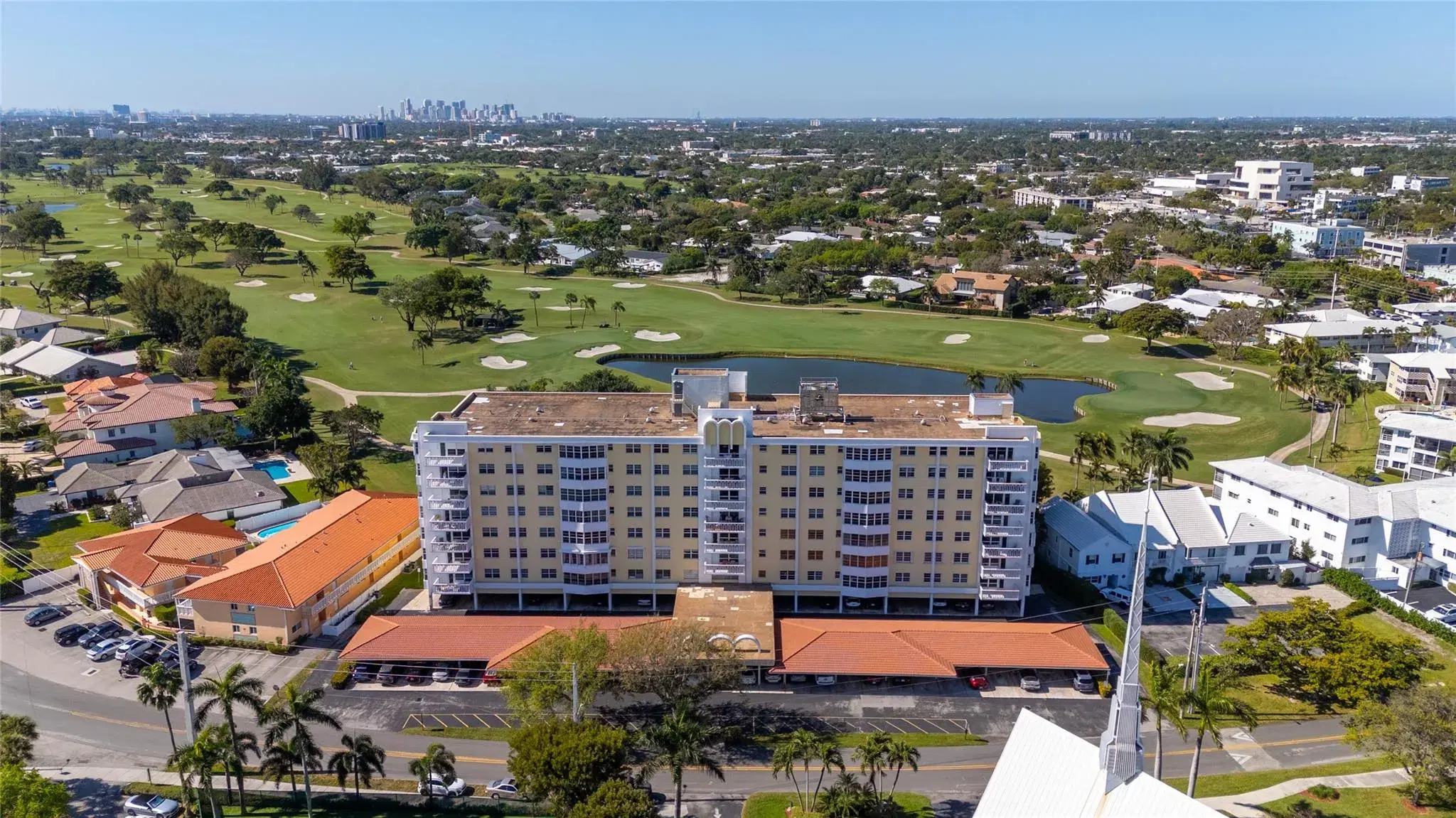 Picture of 2500 NE 48Th Ln 308, Fort Lauderdale, FL 33308