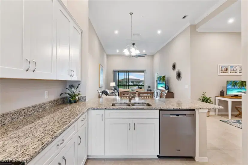 Picture of 9394 Pocida Ct 202, Naples FL 34119