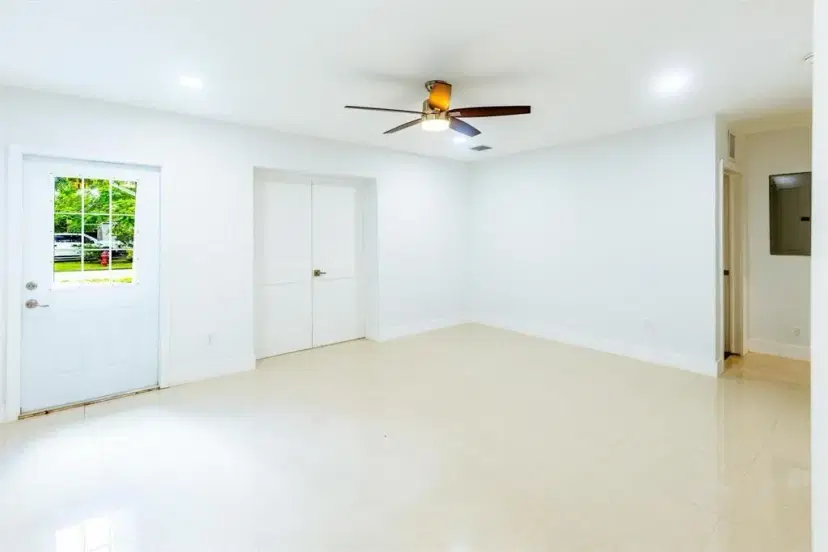 Picture of 1445 NE 2 Av, Fort Lauderdale FL 33304