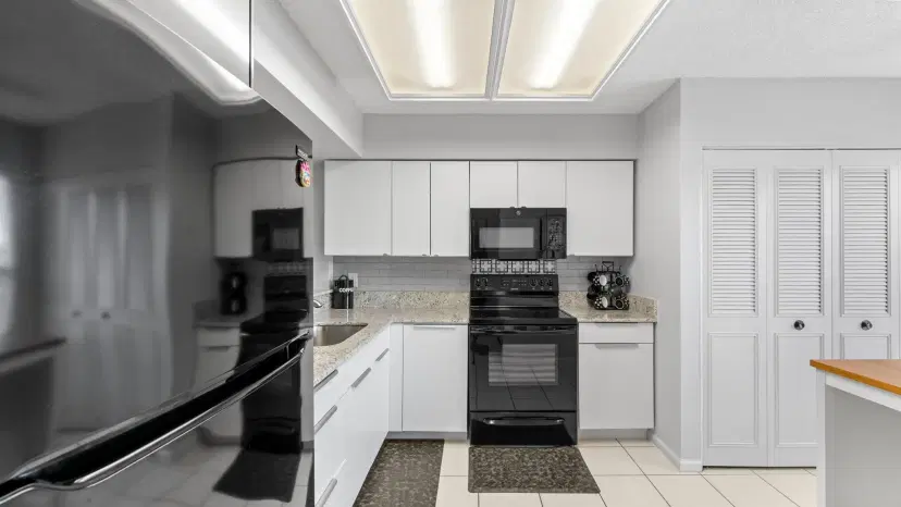 Picture of 14527 Bonaire Boulevard 405, Delray Beach FL 33446
