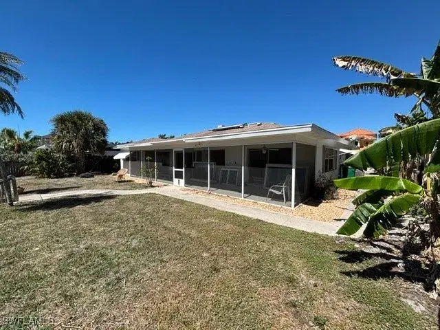 Picture of 452 Seabee Ave, Naples FL 34108
