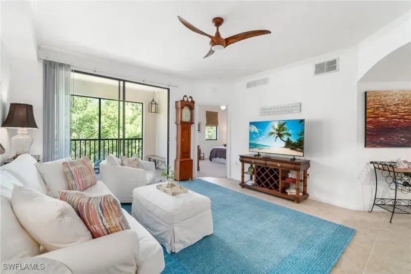 Picture of 12975 Positano Cir 302, Naples FL 34105