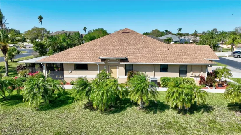 Picture of 20062 Lake Vista Cir, Lehigh Acres FL 33936
