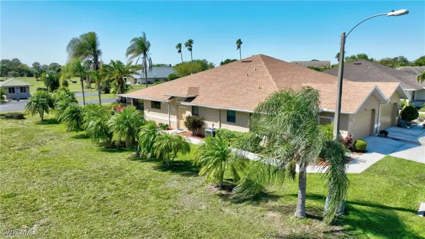 Picture of 20062 Lake Vista Cir, Lehigh Acres FL 33936