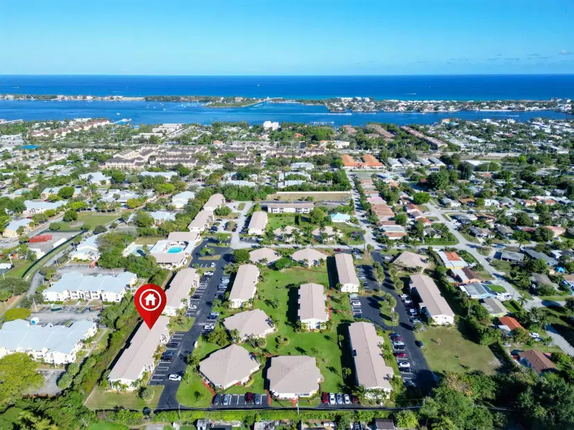 Picture of 303 NE 17Th Avenue 203, Boynton Beach FL 33435