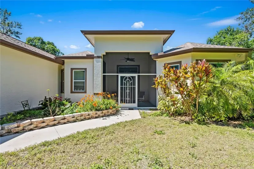 Picture of 235 6Th St Se, Naples FL 34117