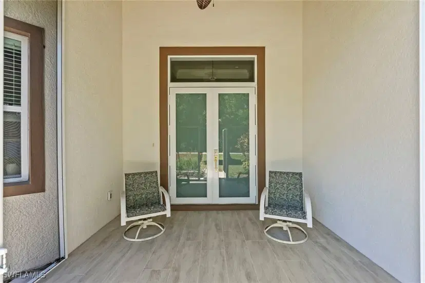 Picture of 235 6Th St Se, Naples FL 34117
