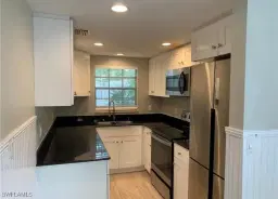Picture of 819 Courtington Ln 2, Fort Myers, FL 33919