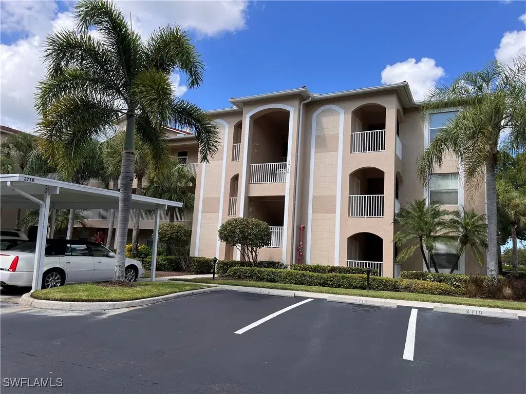 Picture of 2710 Cypress Trace Cir 3015, Naples, FL 34119