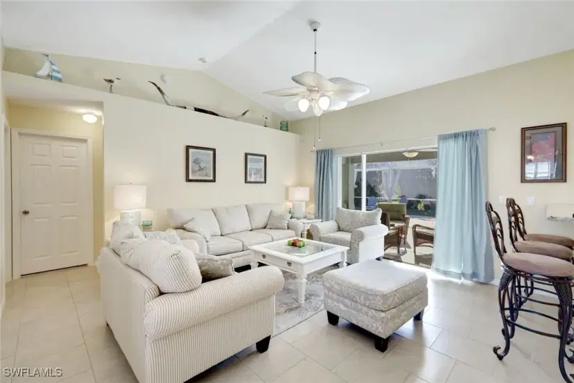 Picture of 1912 SE 8Th Pl, Cape Coral FL 33990