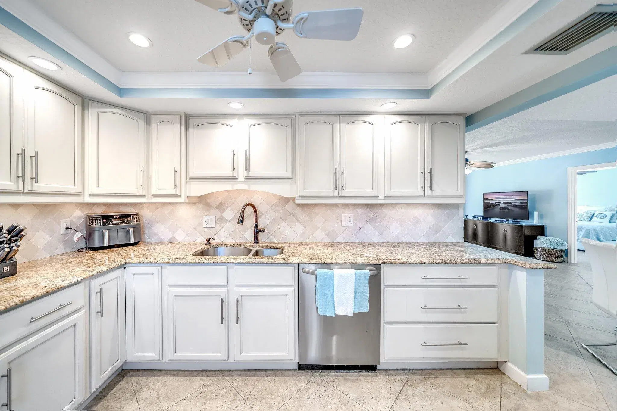 Picture of 2424 N Federal Highway 107, Boynton Beach, FL 33435