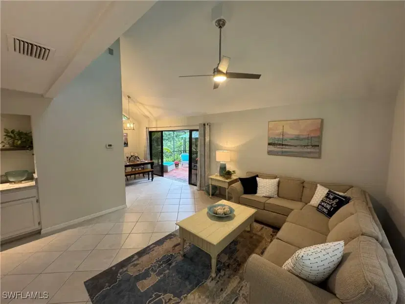 Picture of 1281 Solana Rd, Naples FL 34103