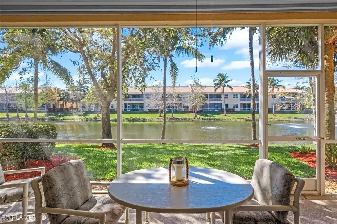 Picture of 6021 Jonathans Bay Cir 301, Fort Myers, FL 33908