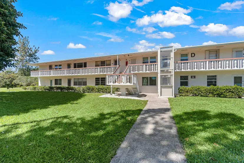 Picture of 79 Camden D, West Palm Beach FL 33417