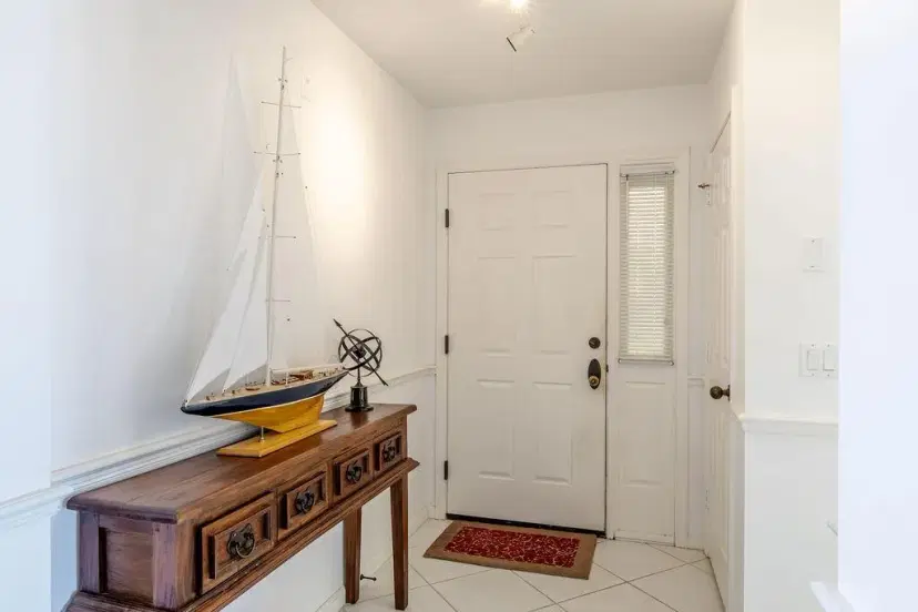Picture of 5520 N Harbor Village Drive 101, Vero Beach FL 32967