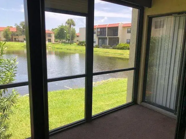 Picture of 2050 Oleander Boulevard 5-104, Fort Pierce, FL 34950