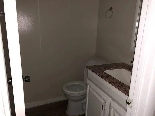 Picture of 2050 Oleander Boulevard 5-104, Fort Pierce FL 34950