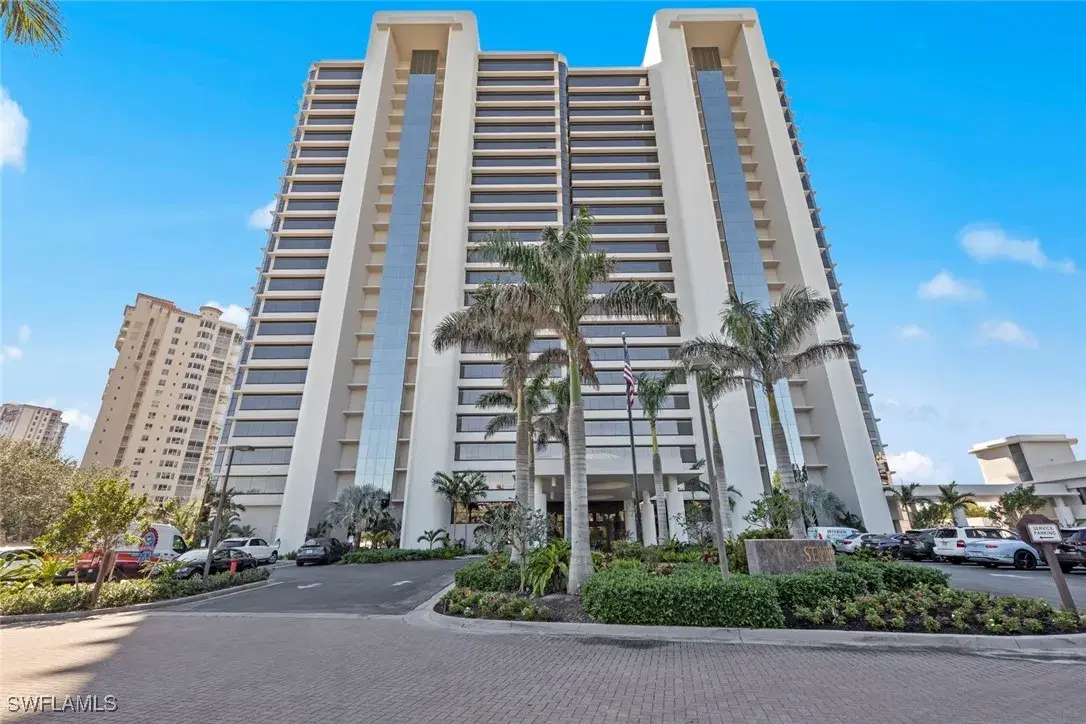 Picture of 6825 Grenadier Blvd 202, Naples, FL 34108