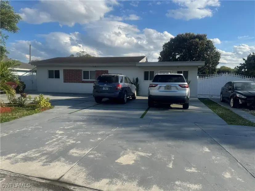 Picture of 2520 NW 166Th St, Miami FL 33054