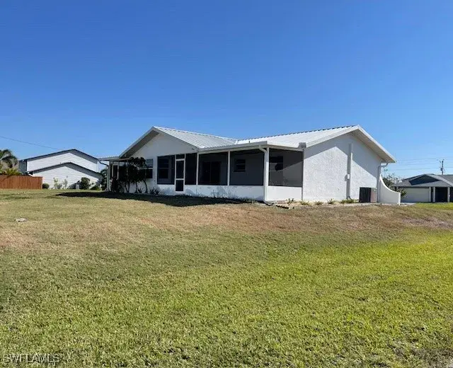 Picture of 302 NE 23Rd Pl, Cape Coral FL 33909
