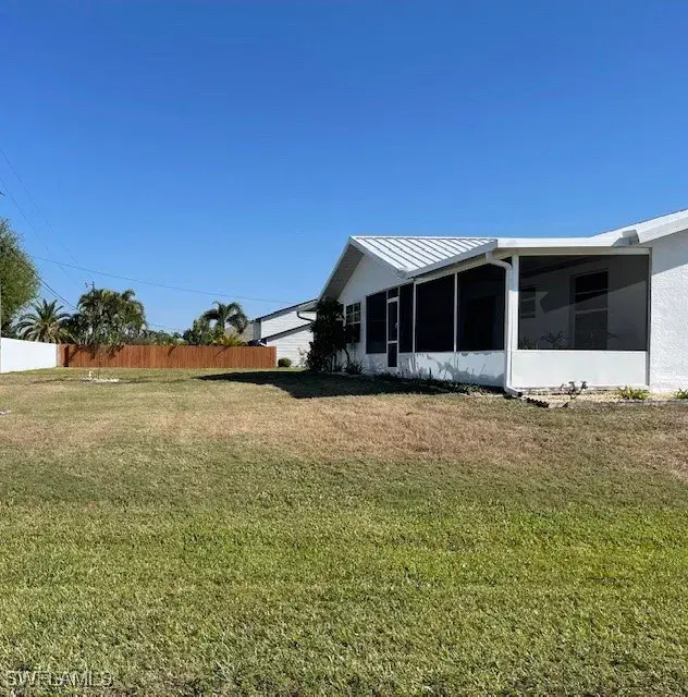 Picture of 302 NE 23Rd Pl, Cape Coral FL 33909