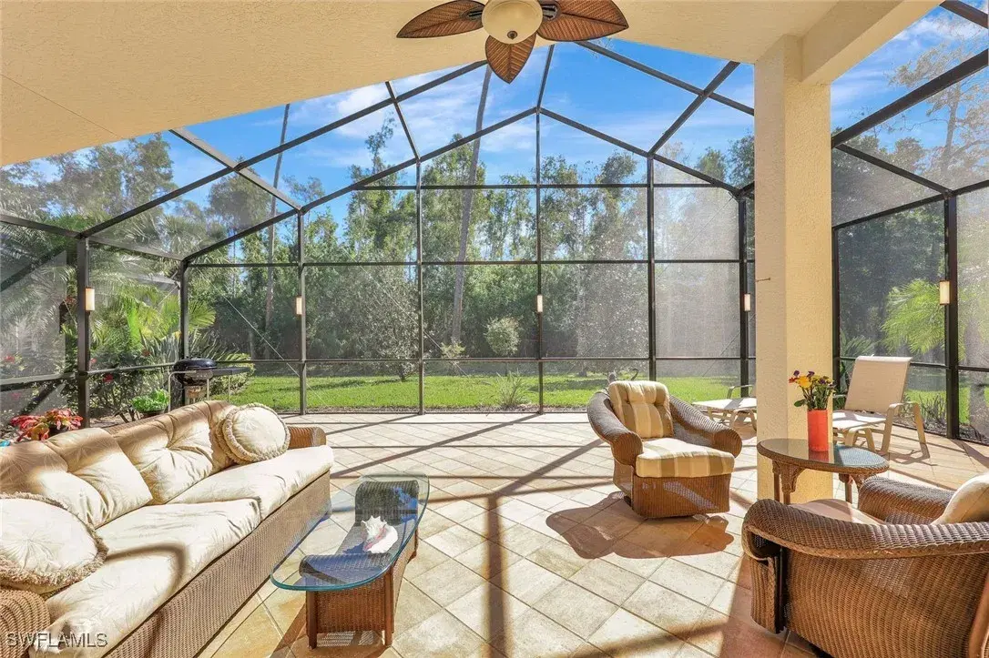 Picture of 2434 Butterfly Palm Dr, Naples, FL 34119