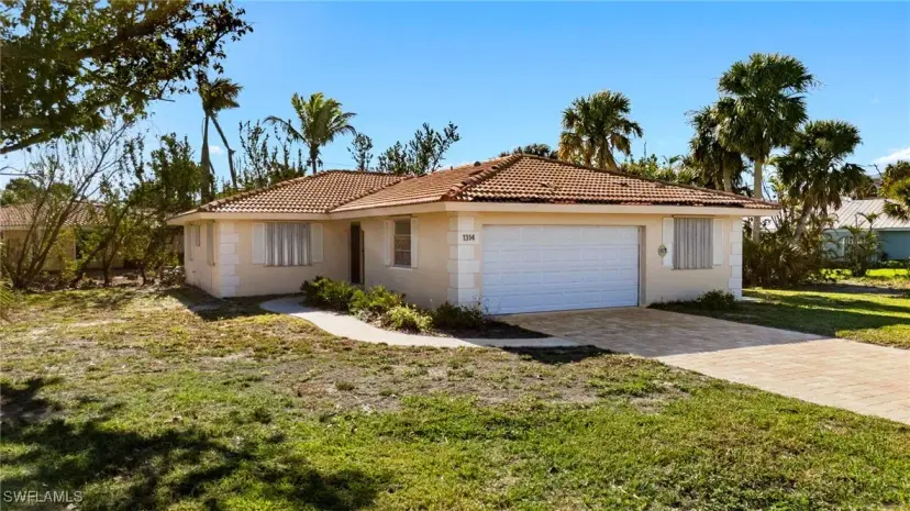Picture of 1314 Tahiti Dr, Sanibel FL 33957