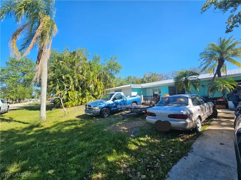 Picture of 1646 S Hermitage Rd, Fort Myers FL 33919