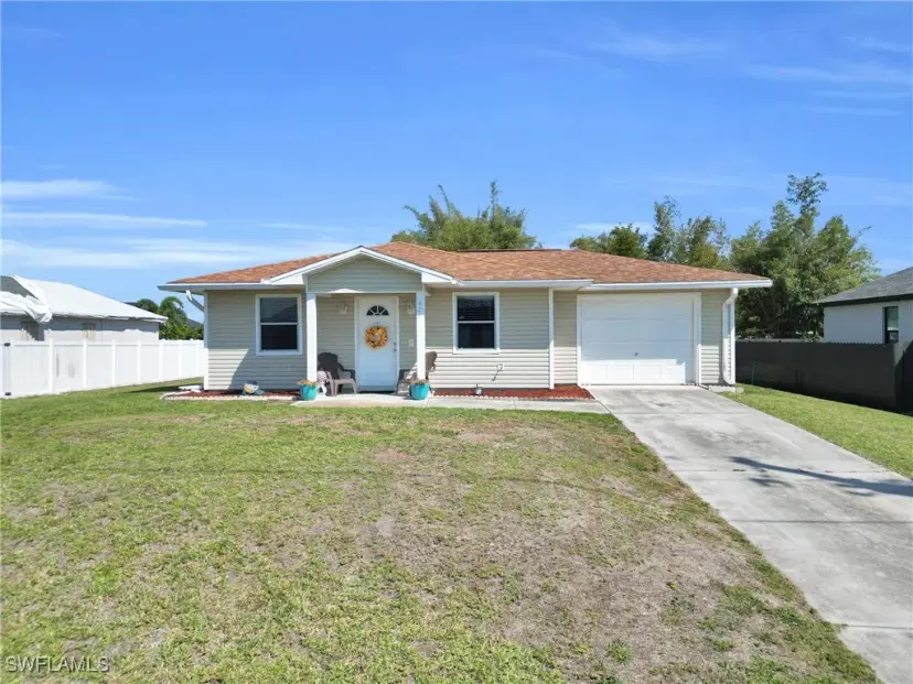 Picture of 425 NW Juanita Ct, Cape Coral FL 33993