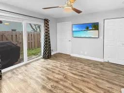 Picture of 1320 Cypress Way W, Palm Springs, FL 33406