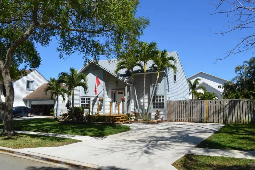Picture of 18223 Jupiter Landings Drive, Jupiter FL 33458