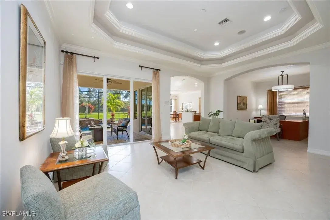 Picture of 7692 Cottesmore Dr, Naples, FL 34113