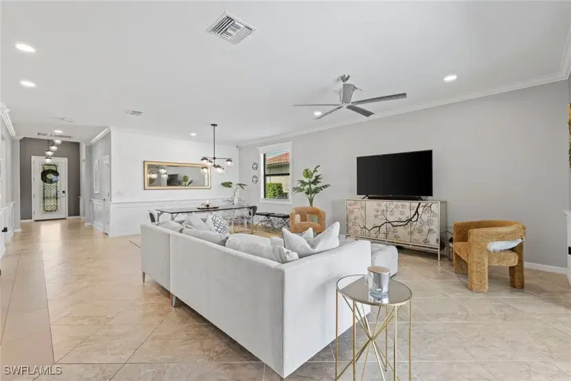 Picture of 1526 Santiago Cir, Naples FL 34113