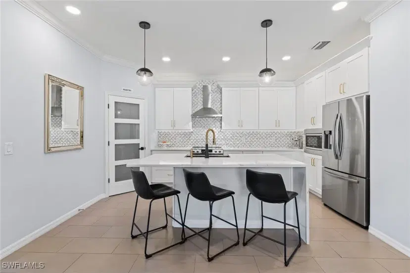 Picture of 1526 Santiago Cir, Naples FL 34113